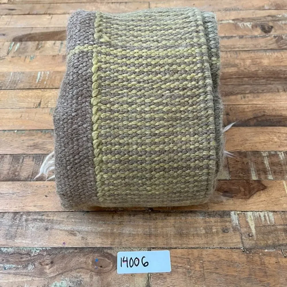 Flatweave Wool Rug 27 x 54